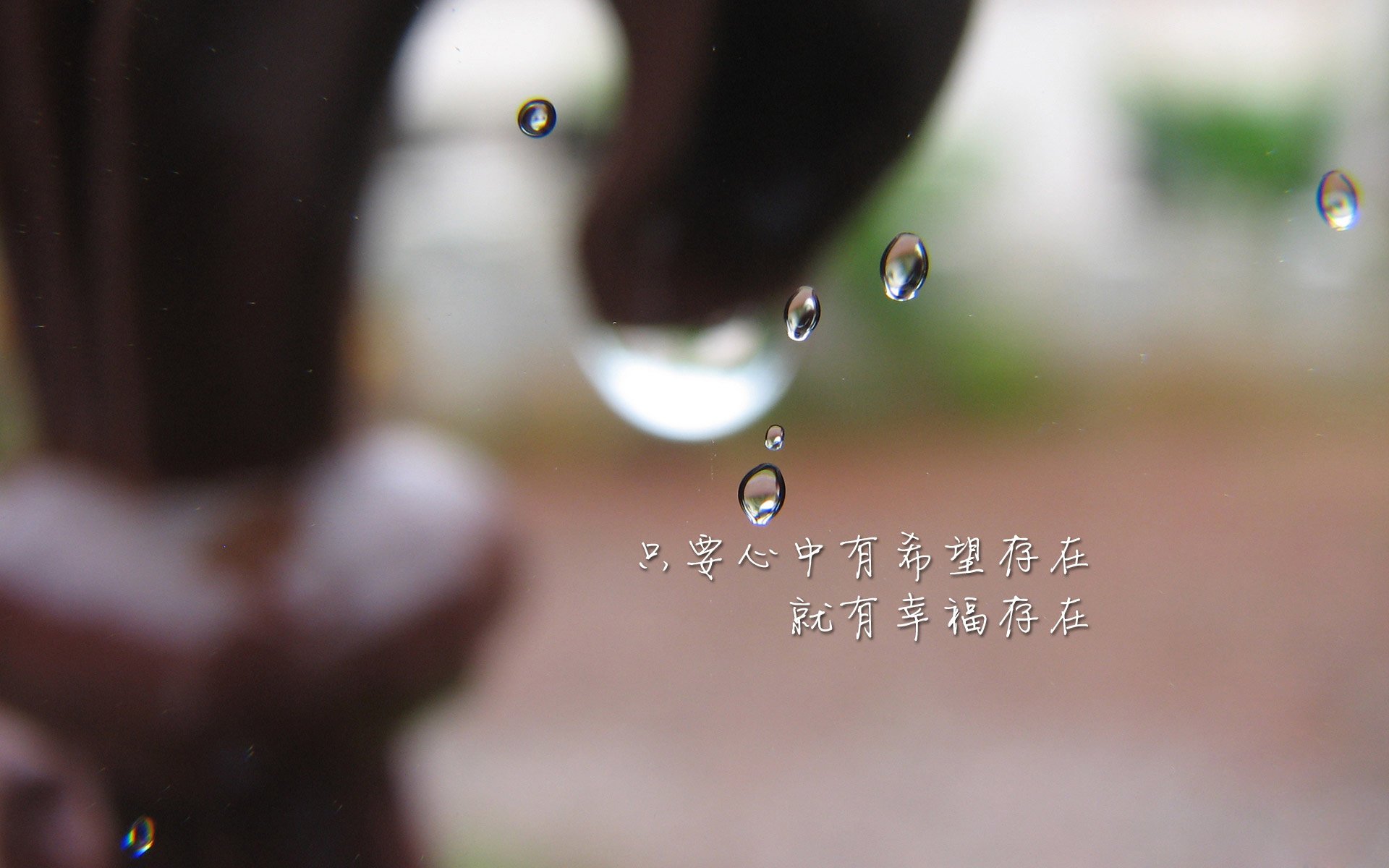 欧洲著名球队之间的较量引发球迷热议，欧洲各球队排名