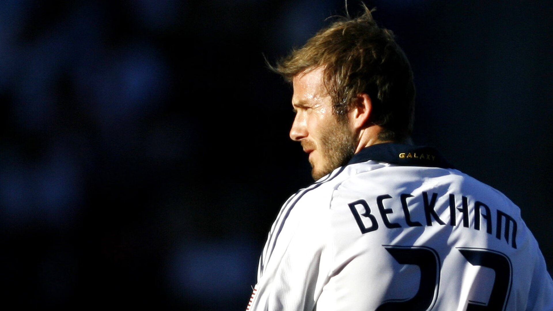 自由泳长程中立代表队A展现节奏耐性，自由泳出发技术